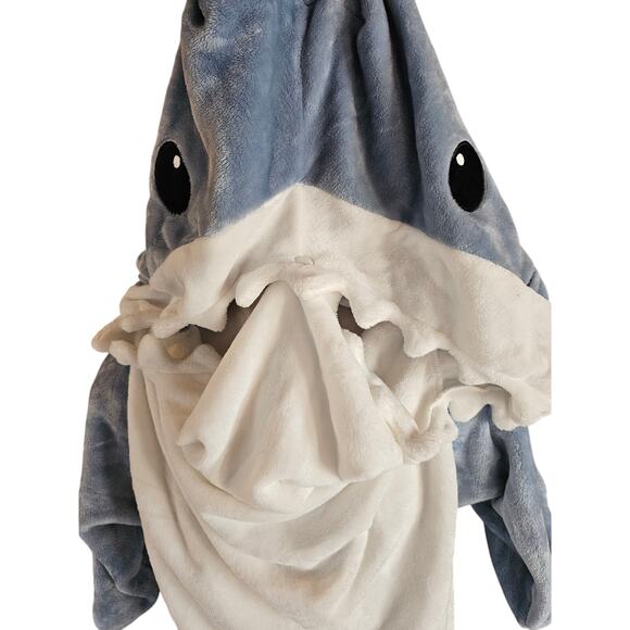 NWT Shark costume wearable blanket sz S Halloween costume Christmas gift warm - Picture 4 of 6